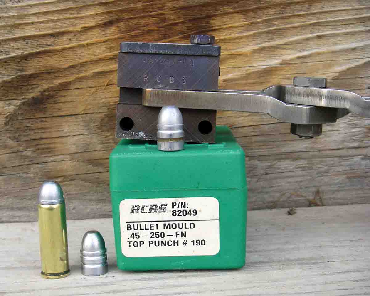 Brian suggests crimping cast bullets from RCBS mould No. 45-250-FN below the front driving band, in the upper grease groove. It is only necessary to apply bullet lube in the lower grease groove when sizing and lubing bullets.